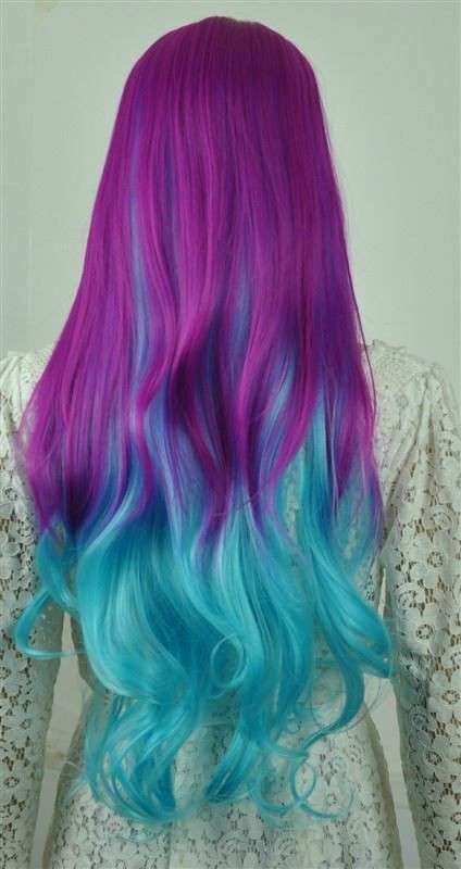 Capelli fucsia e blu