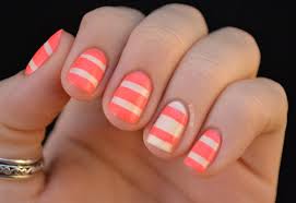 12 nail art a righe