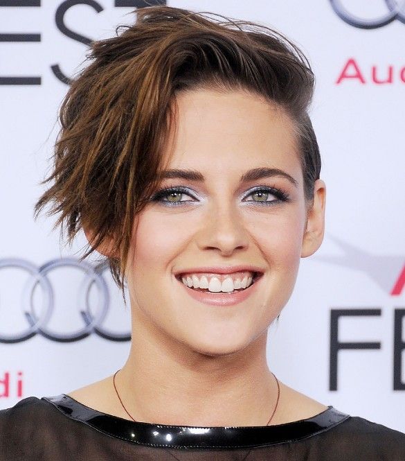 6_egdy crop di Kristen Stewart