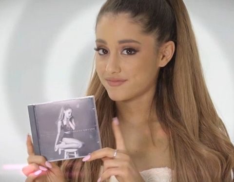 ARIANA GRANDE ALBUM ITALIA