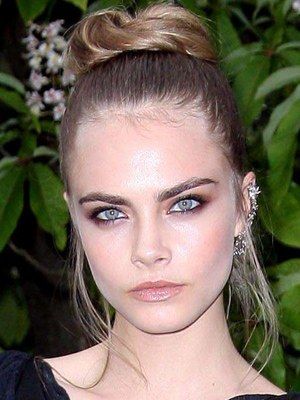 Cara Delevingne chignon