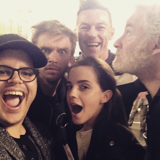 La Bella e la Bestia prima foto di Emma Watson con il cast del live action Disney 2