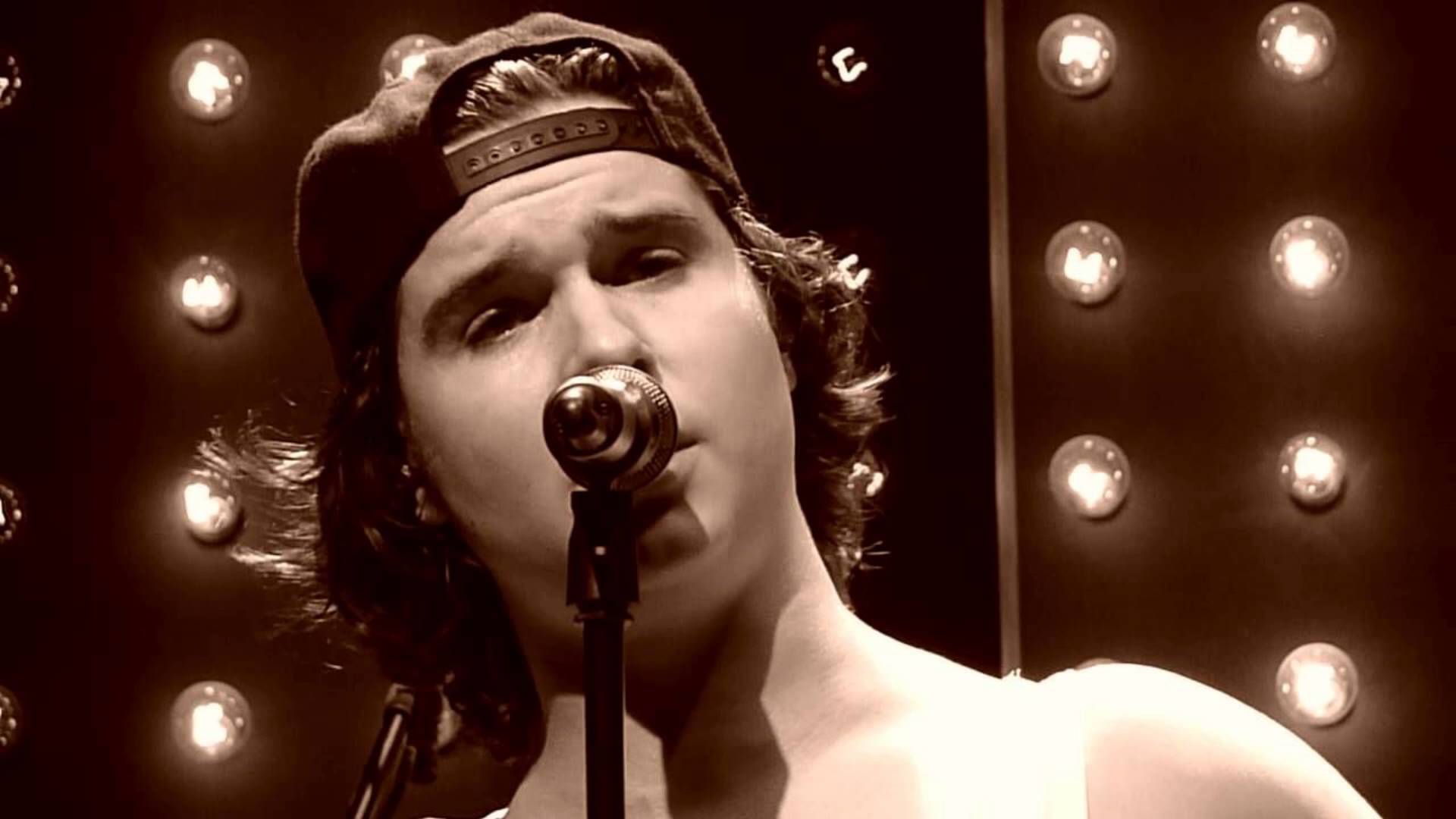 Lukas Graham cantava